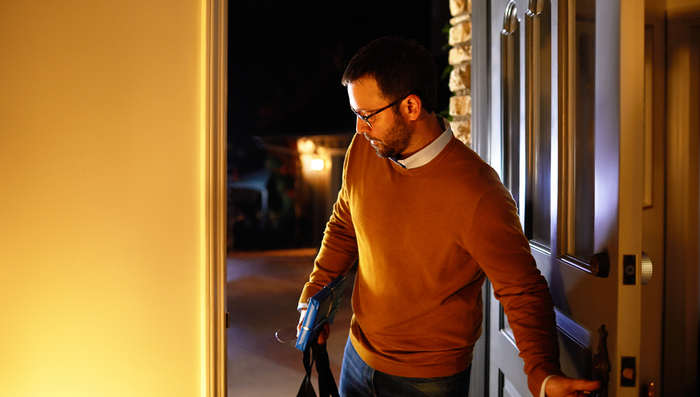 August’s New Integration with Philips Hue Delivers Smarter Home Access: Light Your Way As You Arrive Home, and Leave Worry-Free